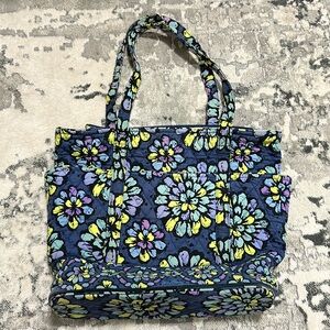 Vera Bradley Tote Bag in Indigo Pop